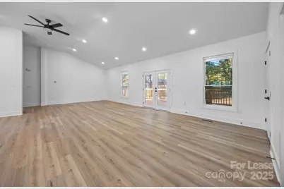 8625 Cedarbrook Drive, Charlotte, NC 28215 - Photo 12