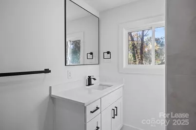 8625 Cedarbrook Drive, Charlotte, NC 28215 - Photo 30