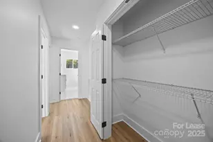 8625 Cedarbrook Dr, Charlotte, NC 28215 - Photo 36