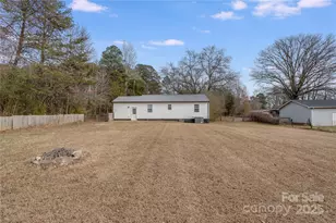 5507 Green Rd, Stanley, NC 28164 - Photo 8