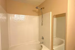 1515 Sylvia Ct, Charlotte, NC 28205 - Photo 10