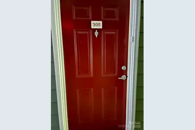 2000 Olde Eastwood Village Boulevard #305, Asheville, NC 28803 - Photo 2