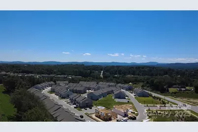 366 Creekview Road, Hendersonville, NC 28792 - Photo 2