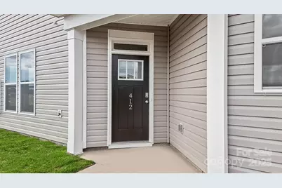 366 Creekview Road, Hendersonville, NC 28792 - Photo 4