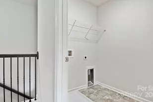 375 Creekview Rd, Hendersonville, NC 28792 - Photo 16