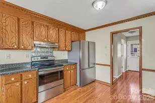 1703 Crestview Rd, Easley, SC 29642 - Photo 12