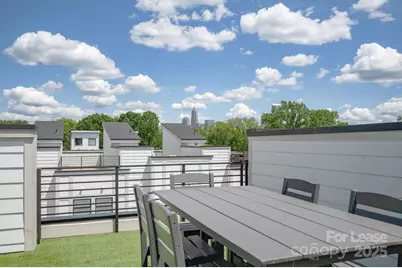 1033 Wesley Terrace Avenue, Charlotte, NC 28208 - Photo 24