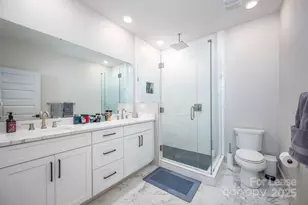 1033 Wesley Terrace Ave, Charlotte, NC 28208 - Photo 18