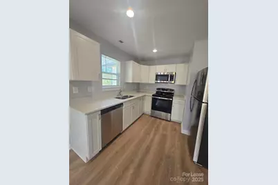 3100 Dawnshire Avenue #B, Charlotte, NC 28216 - Photo 4