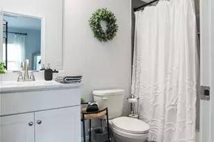 2734 Kendrick Ave, Charlotte, NC 28269 - Photo 10