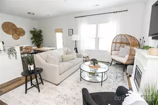 2734 Kendrick Ave, Charlotte, NC 28269 - Photo 2