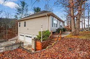 2 Strawberry Ln, Weaverville, NC 28787 - Photo 4