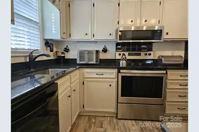 11105 Silkwood Court, Charlotte, NC 28226 - Photo 6