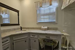 11105 Silkwood Ct, Charlotte, NC 28226 - Photo 8