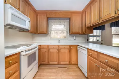 830 S Magnolia Street, Mooresville, NC 28115 - Photo 2