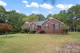 1207 Rosa Dr, Monroe, NC 28112 - Photo 4