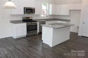 3419 Selwyn Landing Dr, Charlotte, NC 28215 - Photo 6