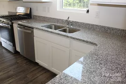 3419 Selwyn Landing Drive, Charlotte, NC 28215 - Photo 10