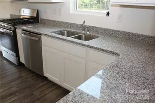 3419 Selwyn Landing Dr, Charlotte, NC 28215 - Photo 10