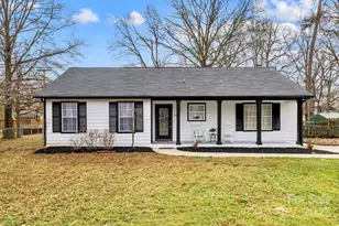 6306 Fox Hunt Rd, Indian Trail, NC 28079 - Photo 2