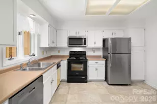 103 Pebble Creek Dr, Asheville, NC 28803 - Photo 16