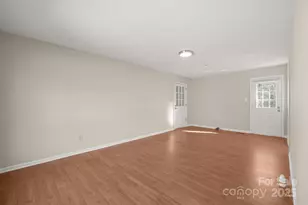 809 Tait St, Lincolnton, NC 28092 - Photo 16