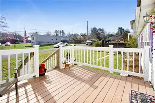 110 Pinellas St, Hendersonville, NC 28791 - Photo 4