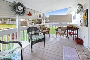 110 Pinellas St, Hendersonville, NC 28791 - Photo 30