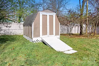 110 Pinellas Street, Hendersonville, NC 28791 - Photo 34