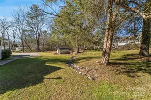 503 Old Hendersonville Hwy, Brevard, NC 28712 - Photo 18