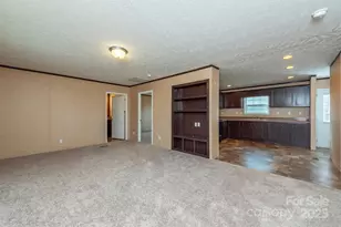 332 Richmond Ave, Swannanoa, NC 28778 - Photo 4