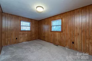 333 Richmond Ave, Swannanoa, NC 28778 - Photo 26