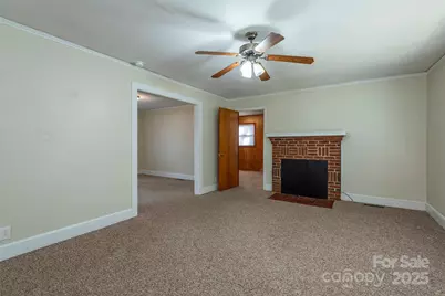 333 Richmond Avenue, Swannanoa, NC 28778 - Photo 10