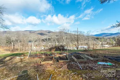 333 Richmond Avenue, Swannanoa, NC 28778 - Photo 6