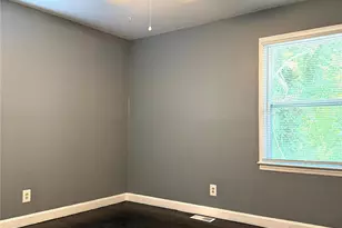 3900 Crestridge Dr, Charlotte, NC 28217 - Photo 8