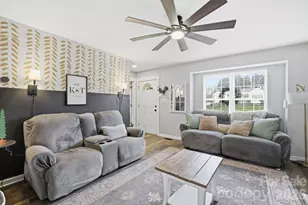 122 Valley Glen Dr, Troutman, NC 28166 - Photo 12