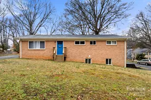 7047 Cheyenne Dr, Charlotte, NC 28262 - Photo 1