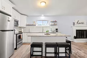 7047 Cheyenne Dr, Charlotte, NC 28262 - Photo 10