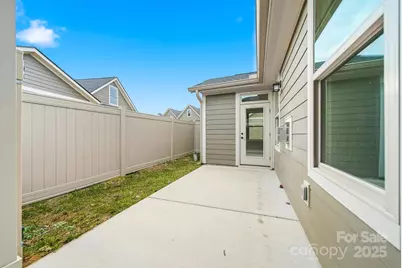 835A Wynnshire Drive, Hickory, NC 28601 - Photo 34