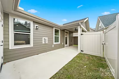 835A Wynnshire Drive, Hickory, NC 28601 - Photo 16