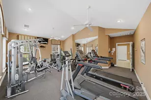 835A Wynnshire Dr, Hickory, NC 28601 - Photo 44