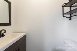 40 Jonestown Rd, Asheville, NC 28804 - Photo 18