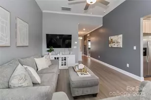 105 N Sina St, Troutman, NC 28166 - Photo 8