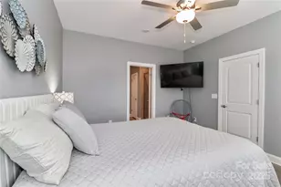 105 N Sina St, Troutman, NC 28166 - Photo 24