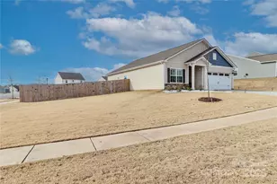 105 N Sina St, Troutman, NC 28166 - Photo 38