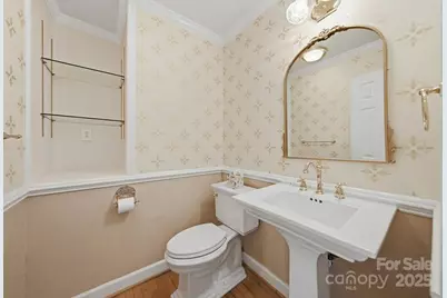 133 37th Avenue Place NW, Hickory, NC 28601 - Photo 18