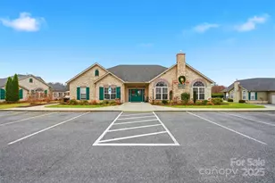 831B Wynnshire Dr, Hickory, NC 28601 - Photo 32