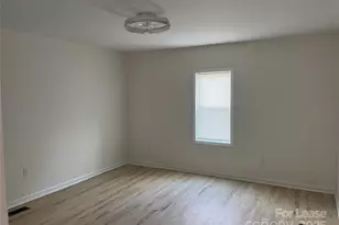 39 E White St, Chester, SC 29706 - Photo 10