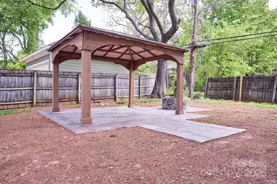 217 Circle Avenue, Charlotte, NC 28207 - Photo 4