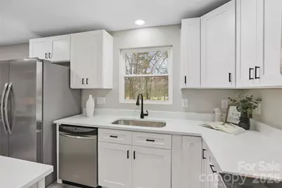 824 Kentberry Drive, Charlotte, NC 28214 - Photo 10